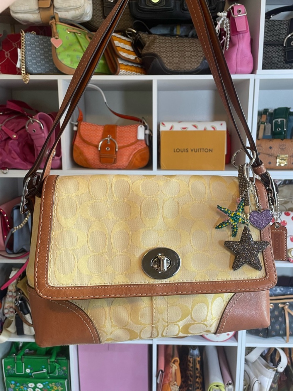 Coach Hampton Signature Lemon Yellow Convertible Shoulder Bag EUC Rare🍋